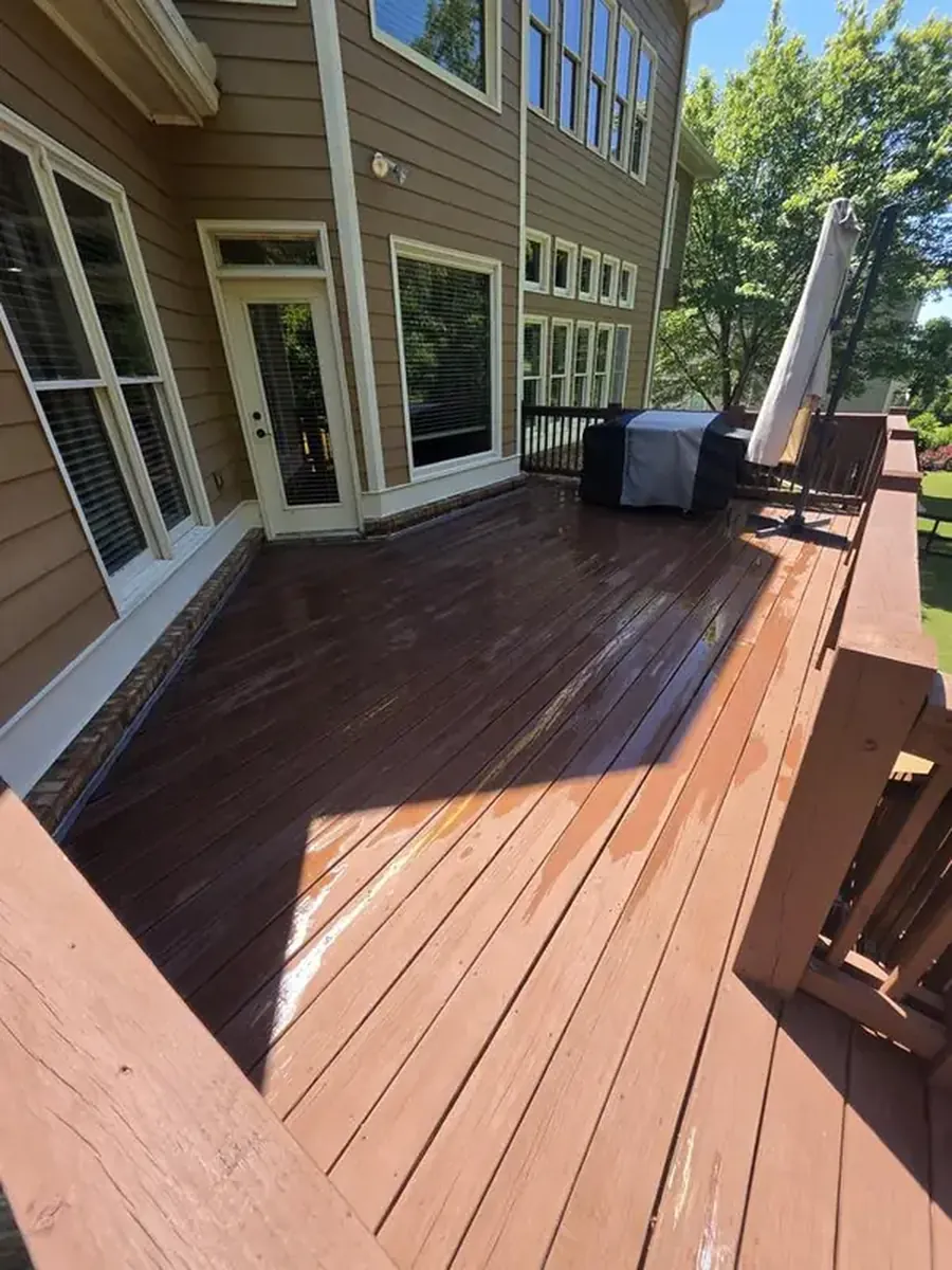 Deck after cleaning